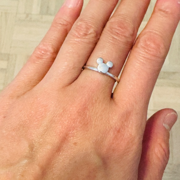 Pandora Disney Mickey 925 Sterling Silver Ring - Excellent Condition! - Picture 2 of 3